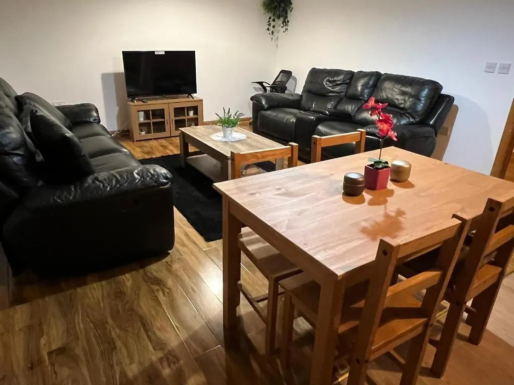 Perfect For Families And Friends - 2 Bedroom Apartment In Central London - Peckham 0*,  United Kingdom